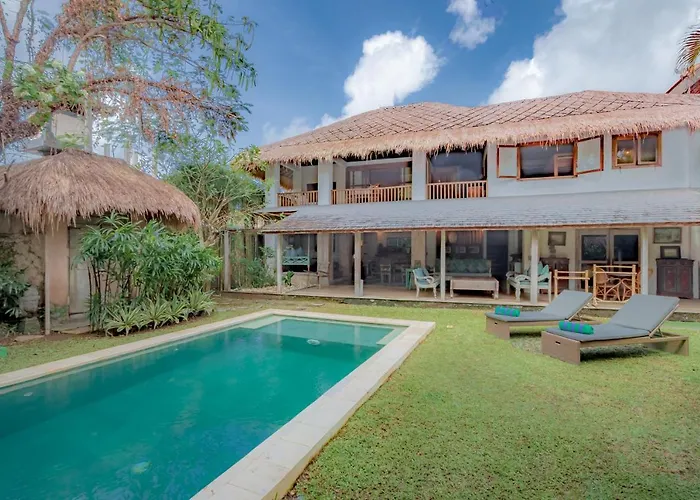 Nak - Charming 4br Family-friendly Villa, Walking Distance To Seminyak (Bali)