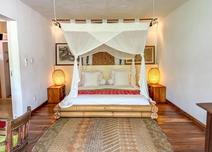 Nak - Charming 4br Family-friendly Villa, Walking Distance To * Seminyak (Bali)