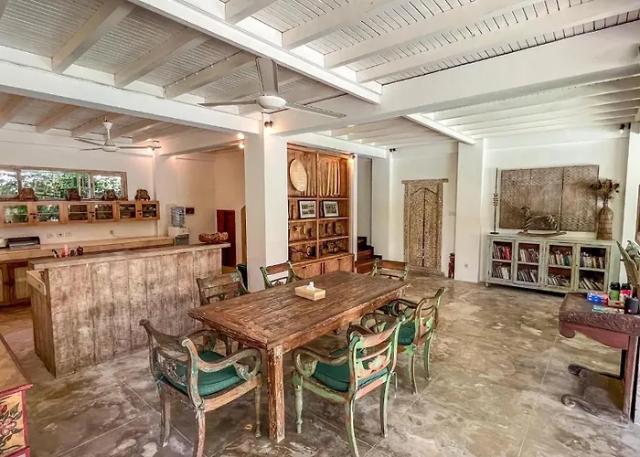Villa Nak - Charming 4br Family-friendly Villa, Walking Distance To