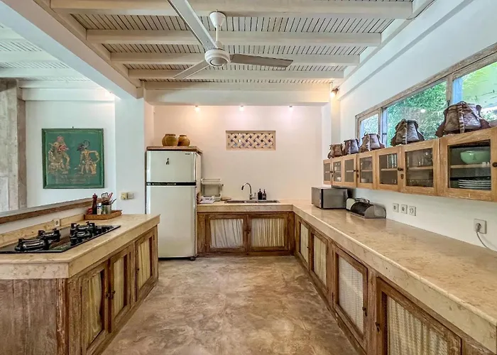Nak - Charming 4br Family-friendly Villa, Walking Distance To Villa Seminyak (Bali)