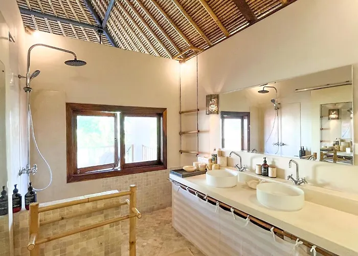 Nak - Charming 4br Family-friendly Villa, Walking Distance To Seminyak (Bali)