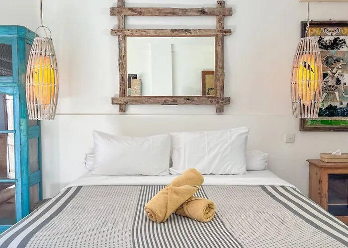 Villa Nak - Charming 4br Family-friendly Villa, Walking Distance To