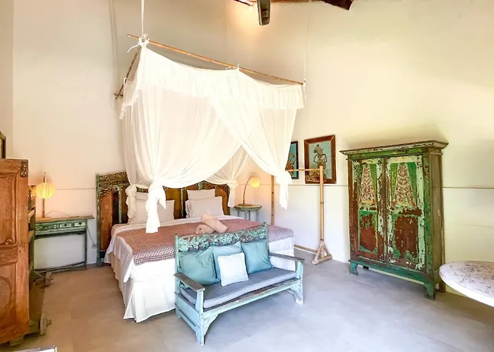 Nak - Charming 4br Family-friendly Villa, Walking Distance To Seminyak (Bali)